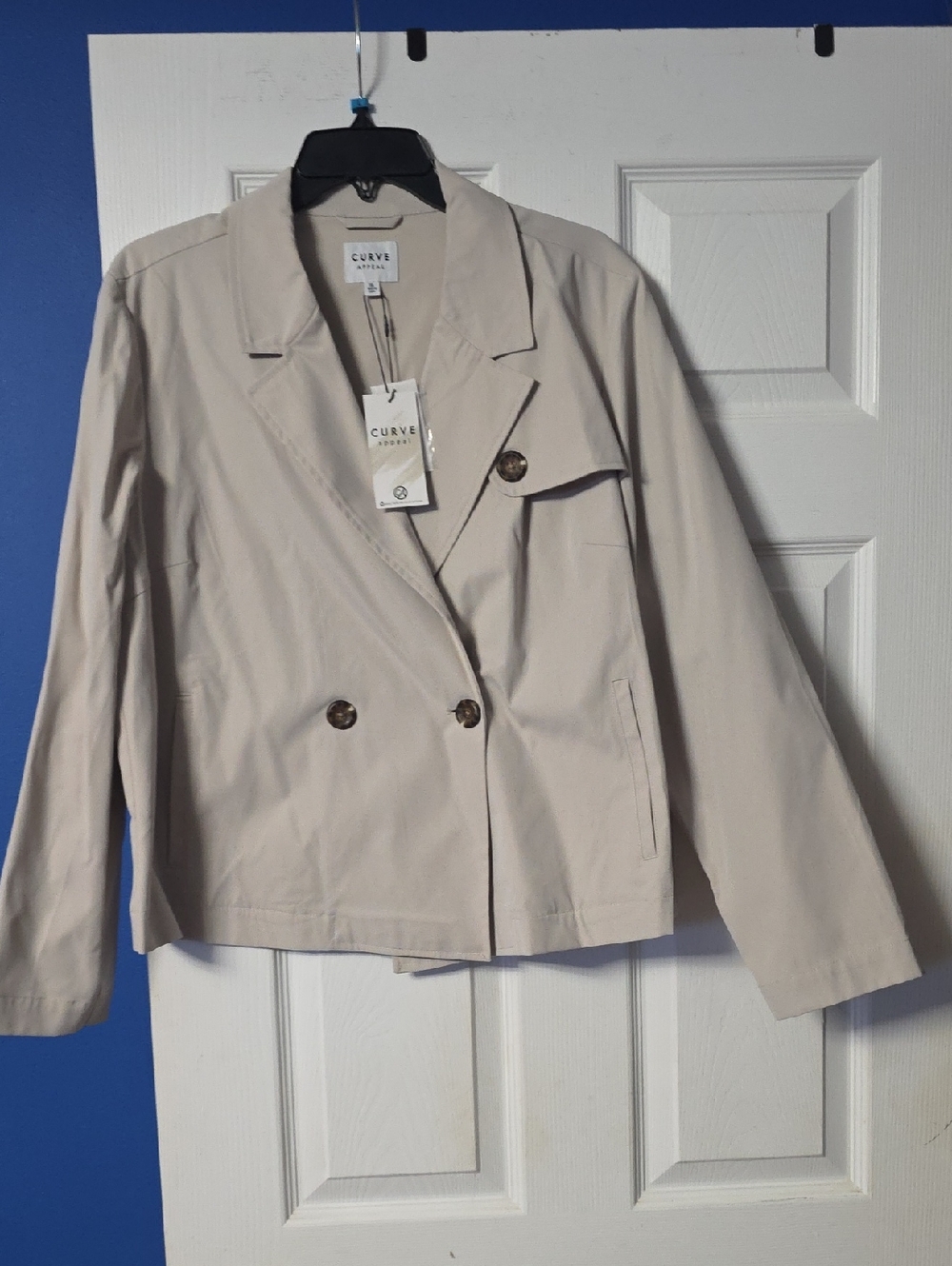 Curve Studio Women's Light Beige Double-Breasted Blazer